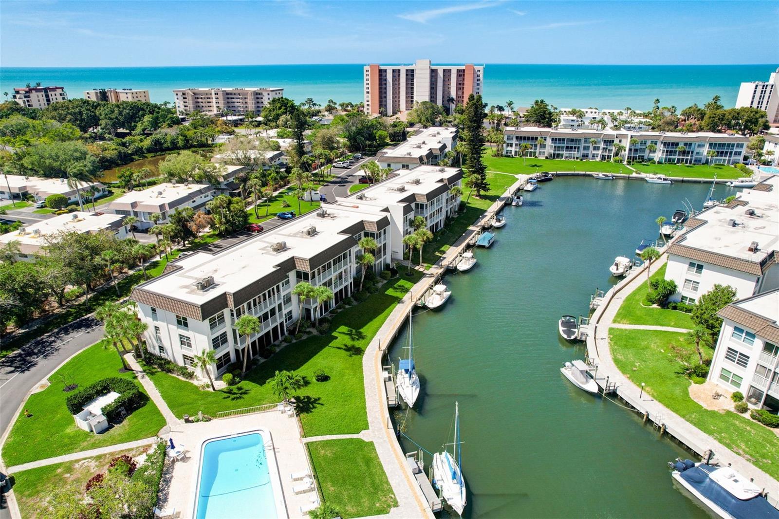 4330 FALMOUTH DR #108, LONGBOAT KEY, FL, 34228