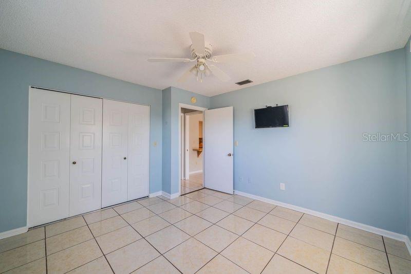325 CLUB MANOR DR, SUN CITY CENTER, FL, 33573