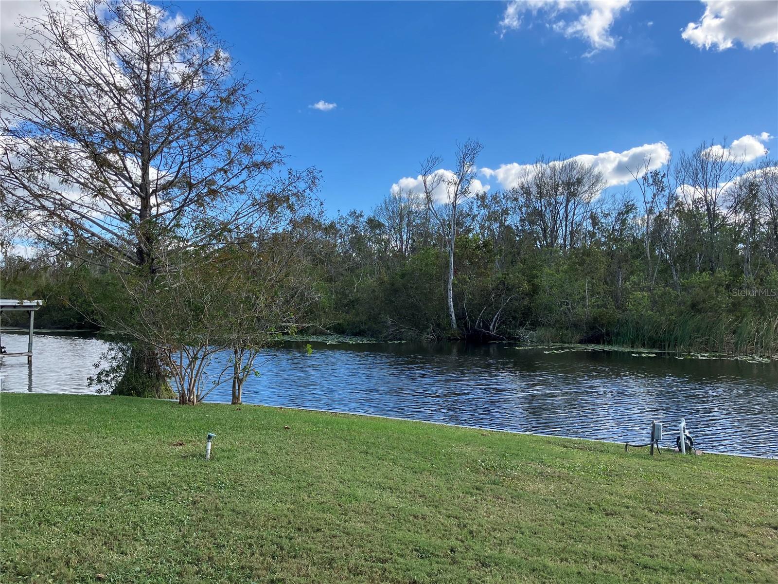 13242 COUNTRY CLUB DR, TAVARES, FL, 32778