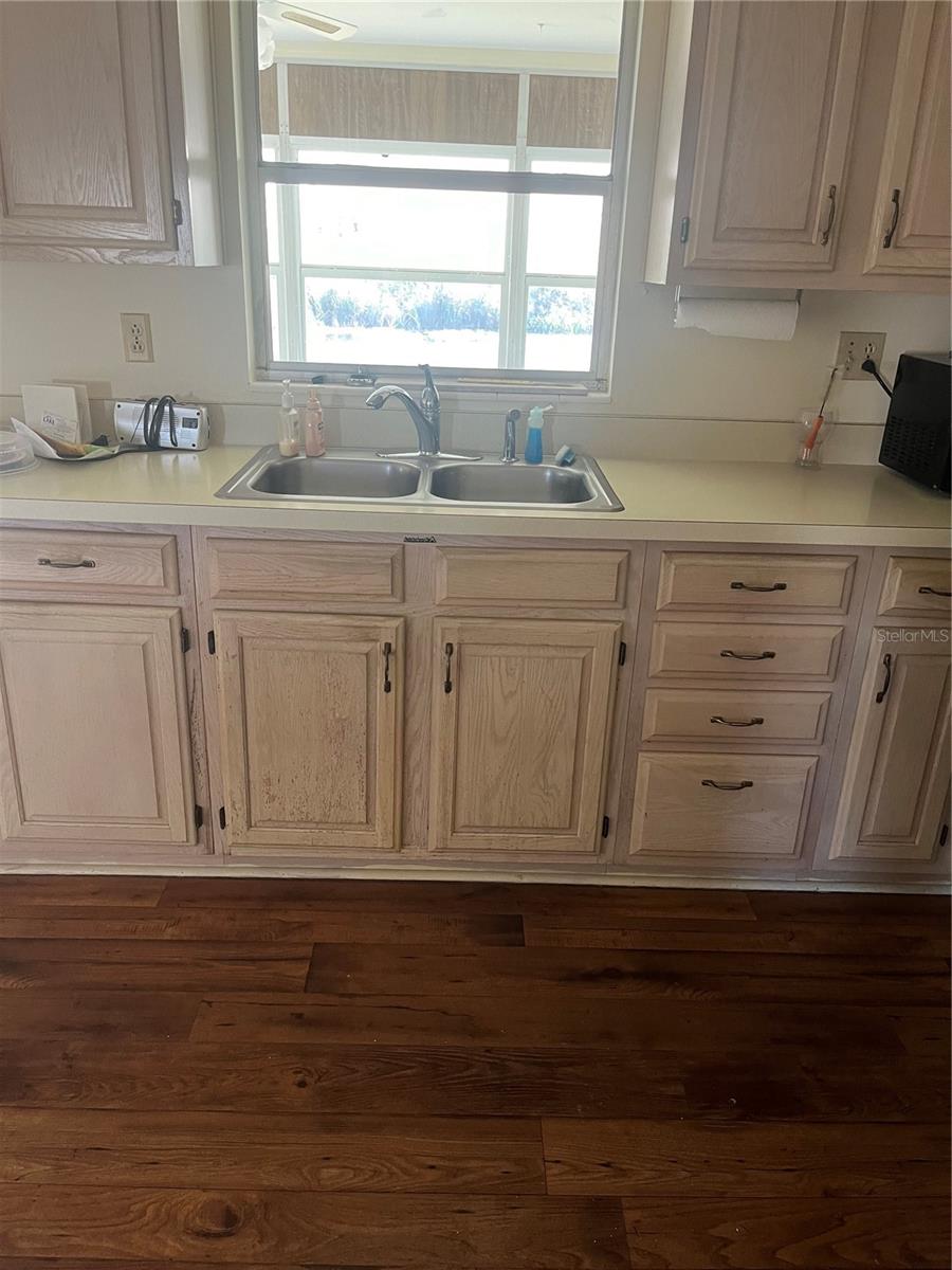 13242 COUNTRY CLUB DR, TAVARES, FL, 32778