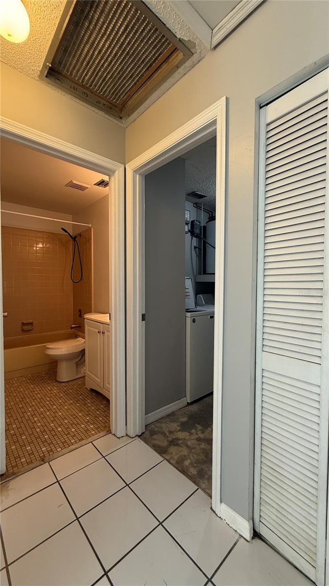 399 HUNTER CIR, KISSIMMEE, FL, 34758