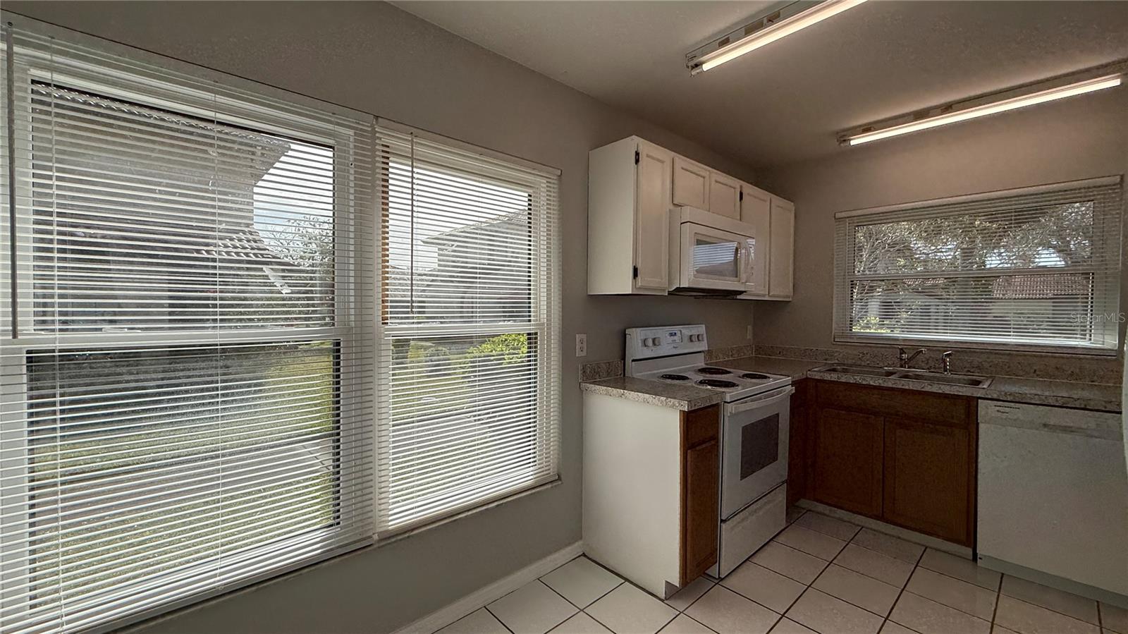 399 HUNTER CIR, KISSIMMEE, FL, 34758