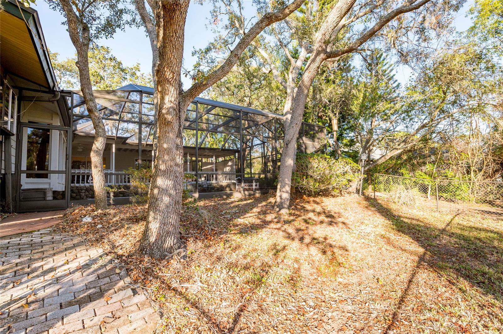 1205 CURLEW RD, DUNEDIN, FL, 34698