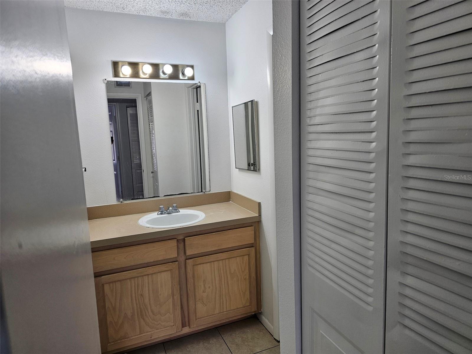 5400 26TH ST W #E80, BRADENTON, FL, 34207
