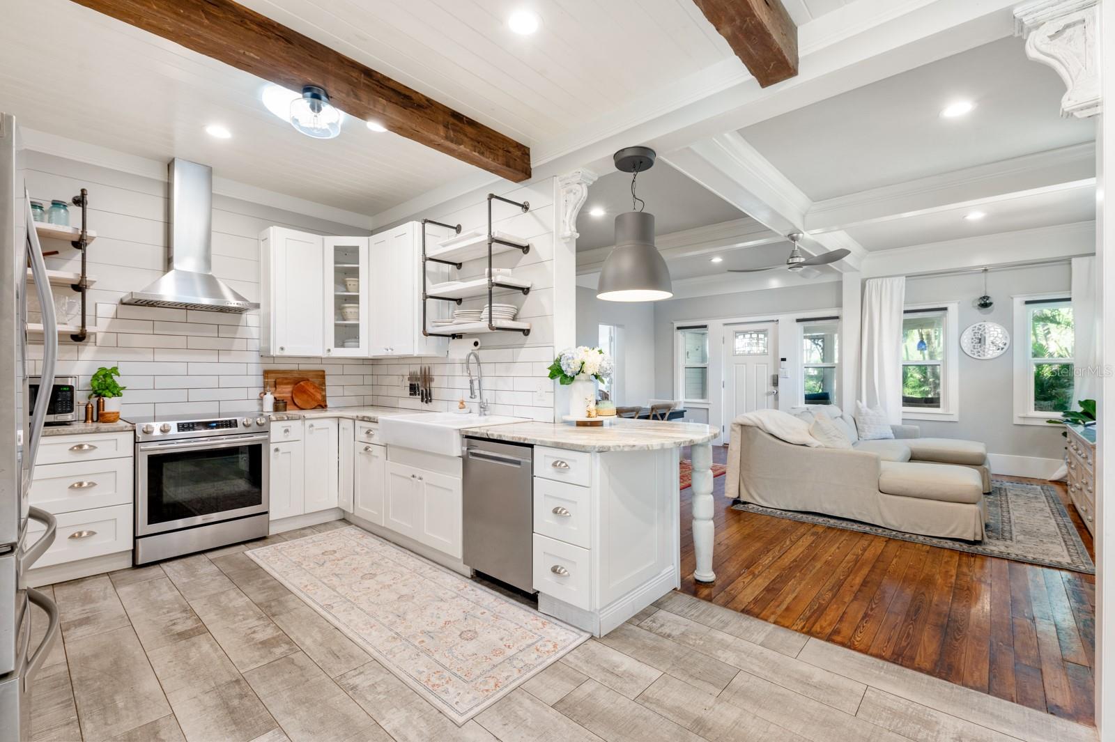 129 AVENIDA DE BAHIA, NOKOMIS, FL, 34275