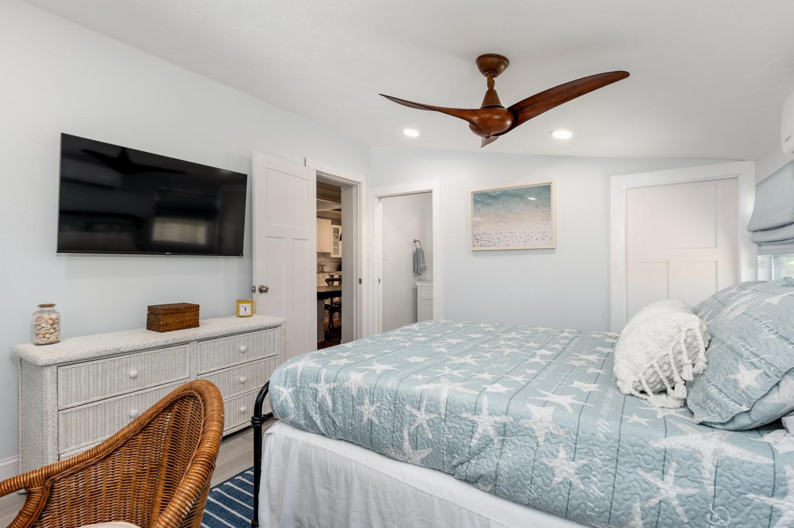 129 AVENIDA DE BAHIA, NOKOMIS, FL, 34275