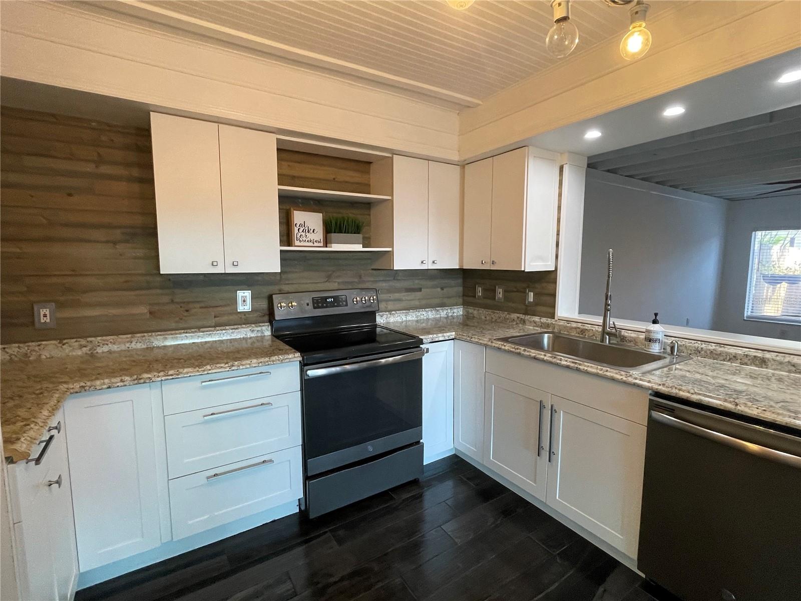 1881 N HERCULES AVE #1402, CLEARWATER, FL, 33765