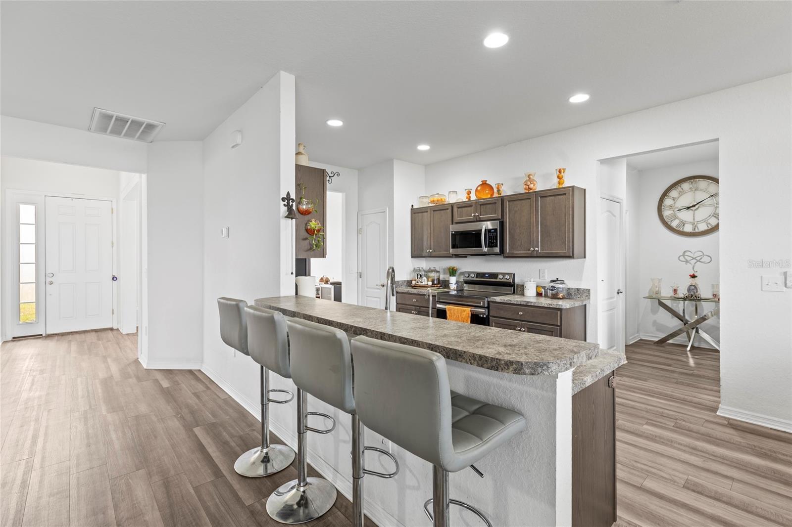 840 S PALM AVE, FROSTPROOF, FL, 33843
