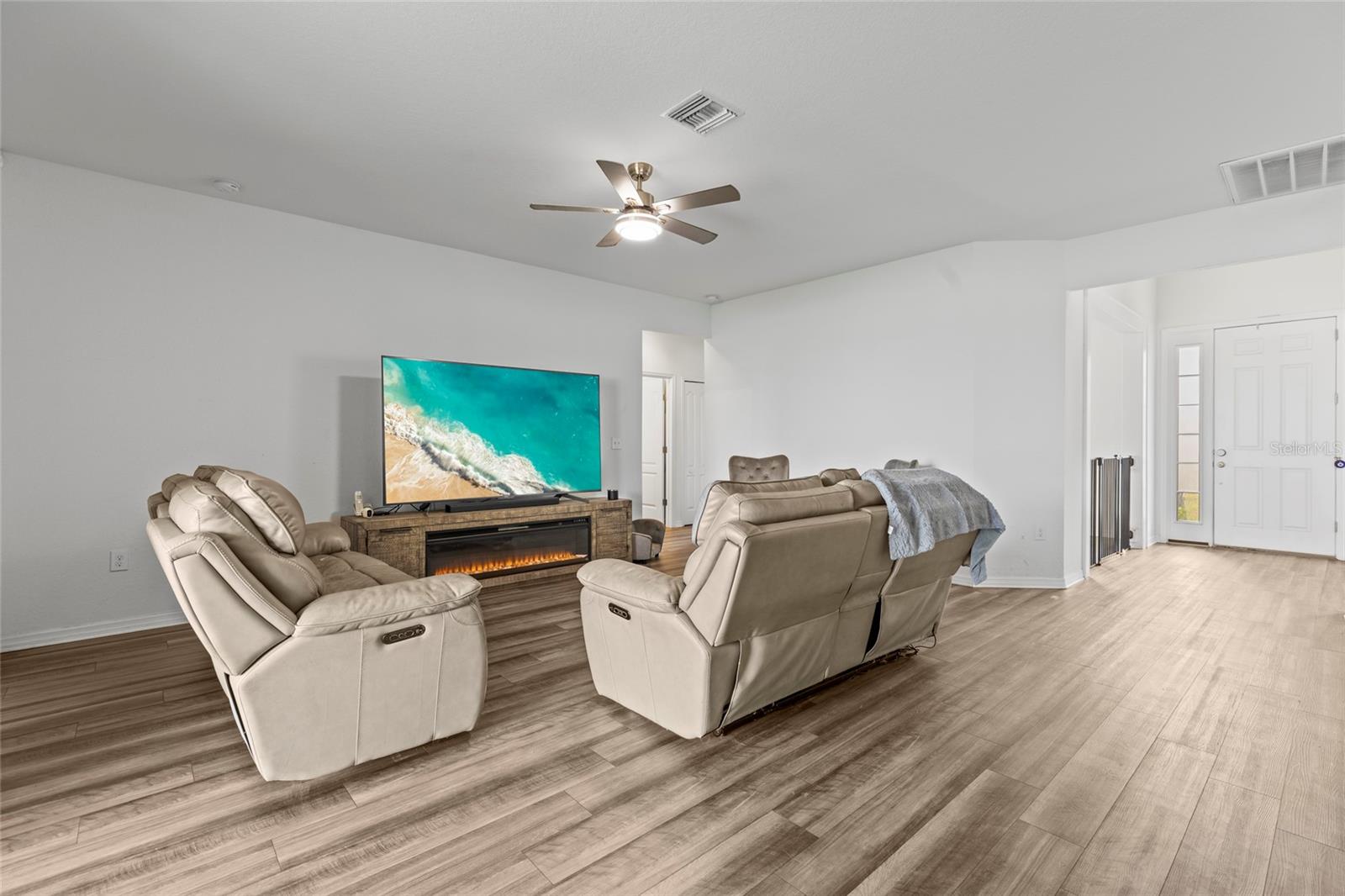 840 S PALM AVE, FROSTPROOF, FL, 33843