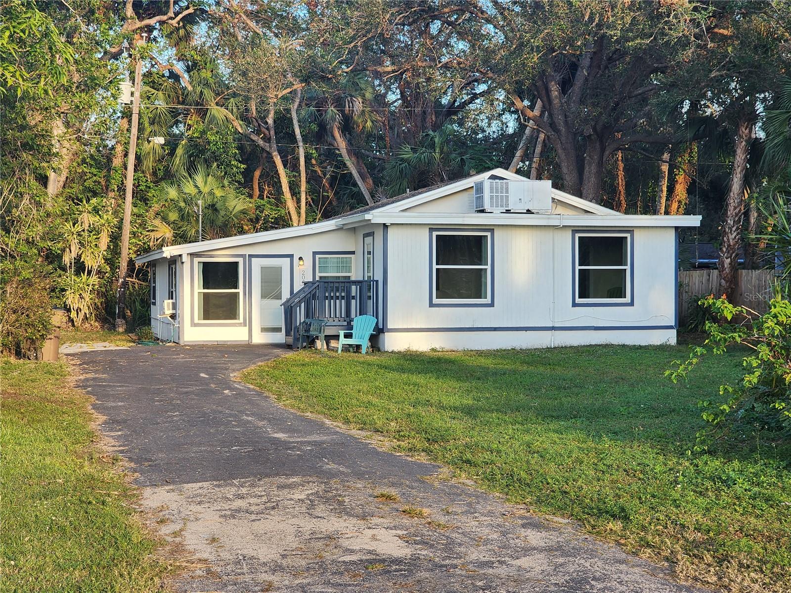 205 DELRAY AVE, FORT MYERS, FL, 33905