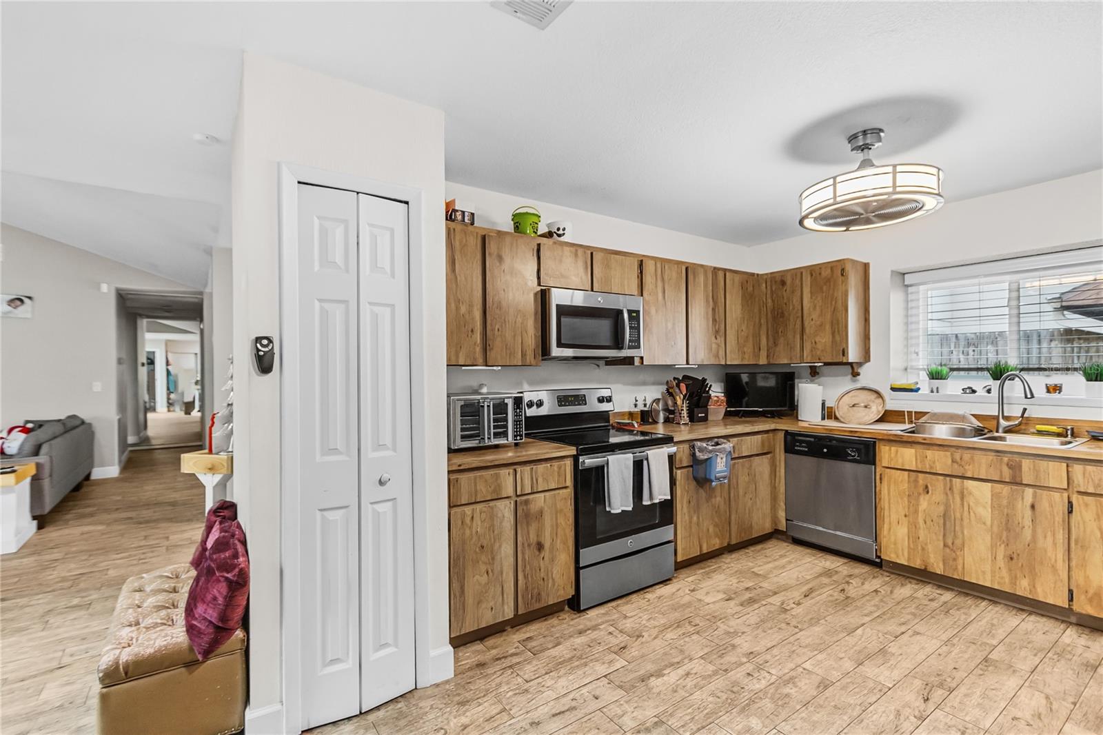 10804 VENICE CIR, TAMPA, FL, 33635