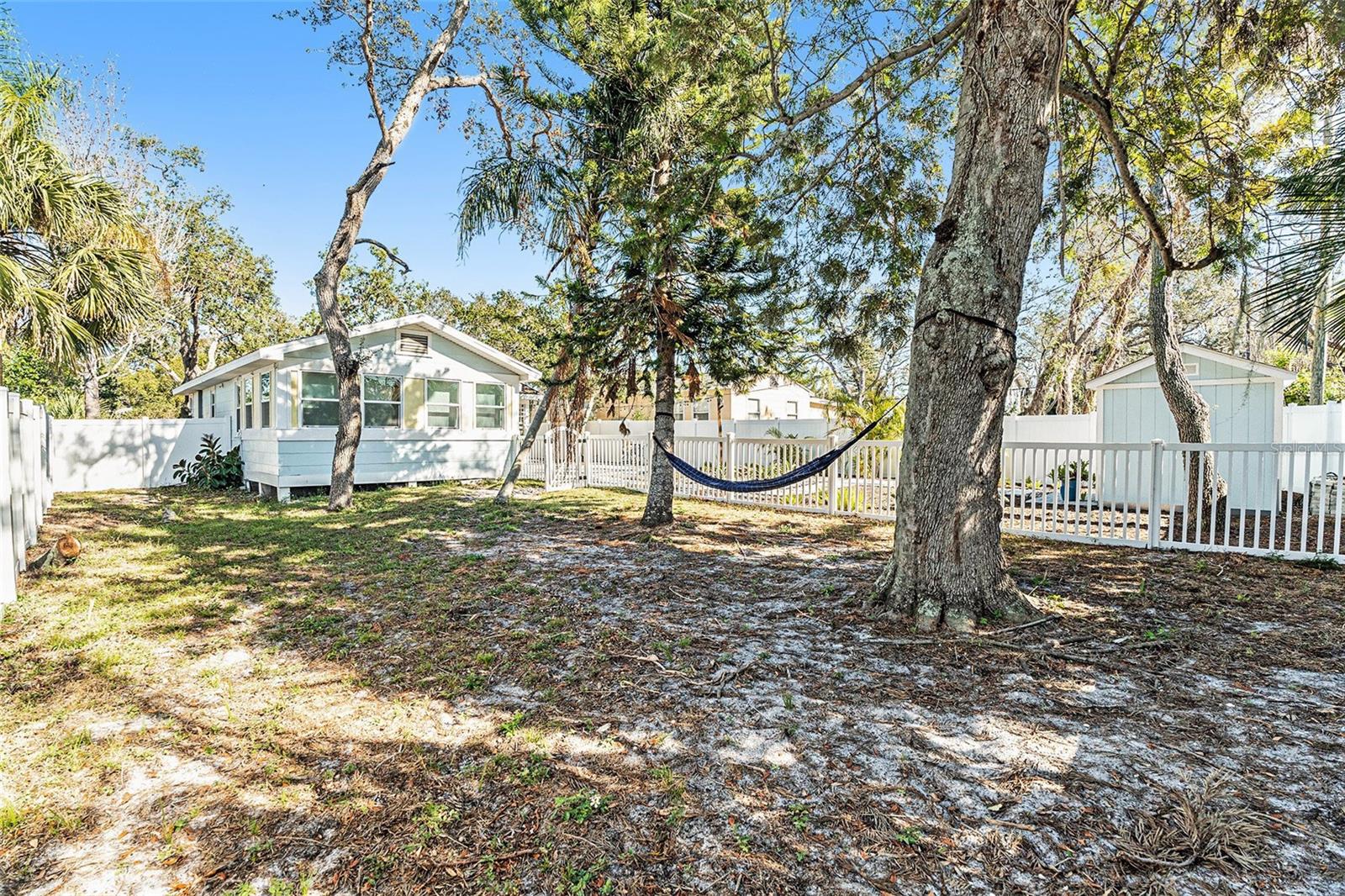 1433 PINE ST, CLEARWATER, FL, 33756