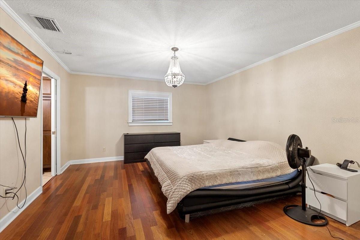 6006 SOARING AVE, TEMPLE TERRACE, FL, 33617