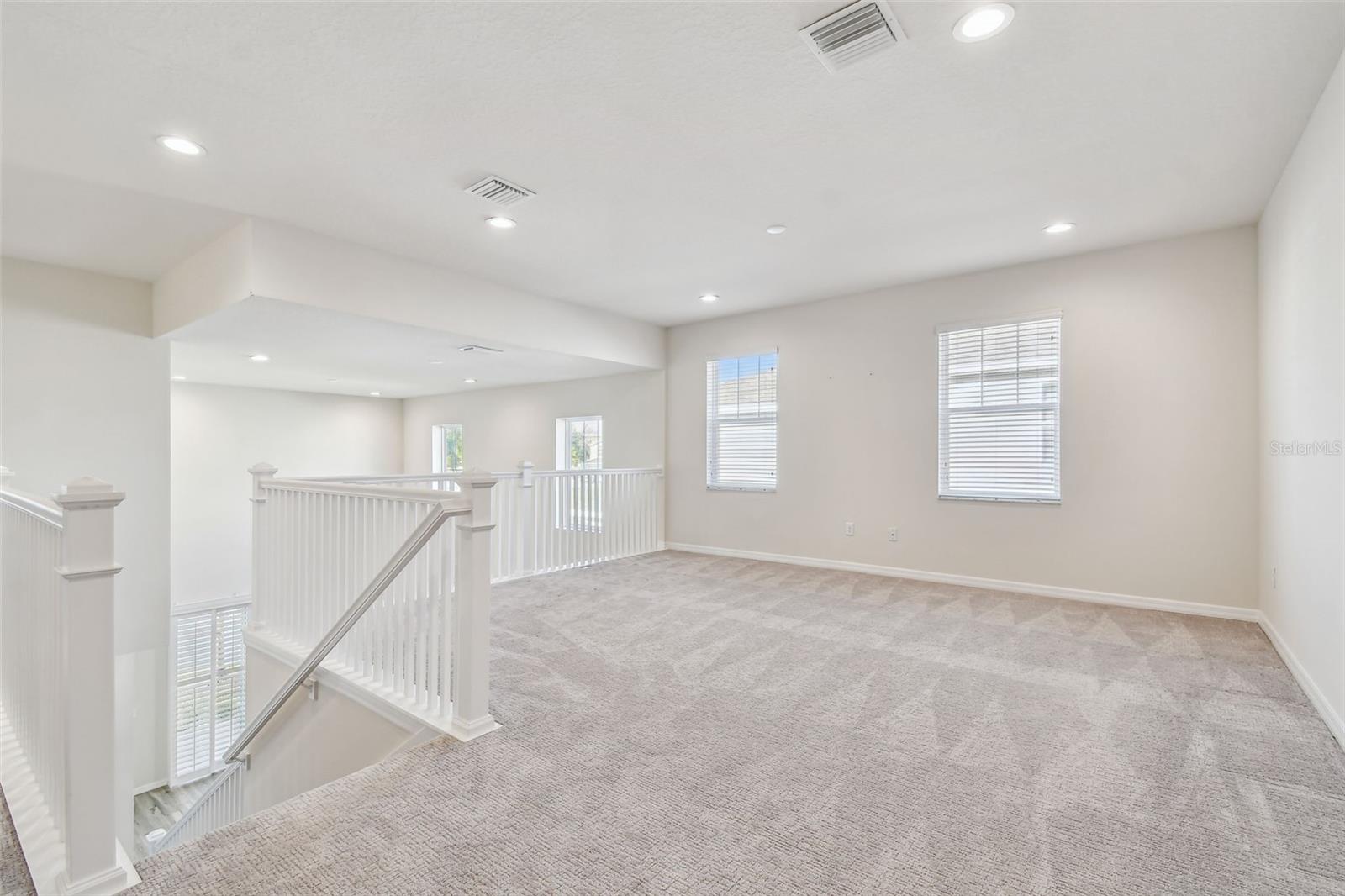 1952 MARLINGTON WAY, CLEARWATER, FL, 33763