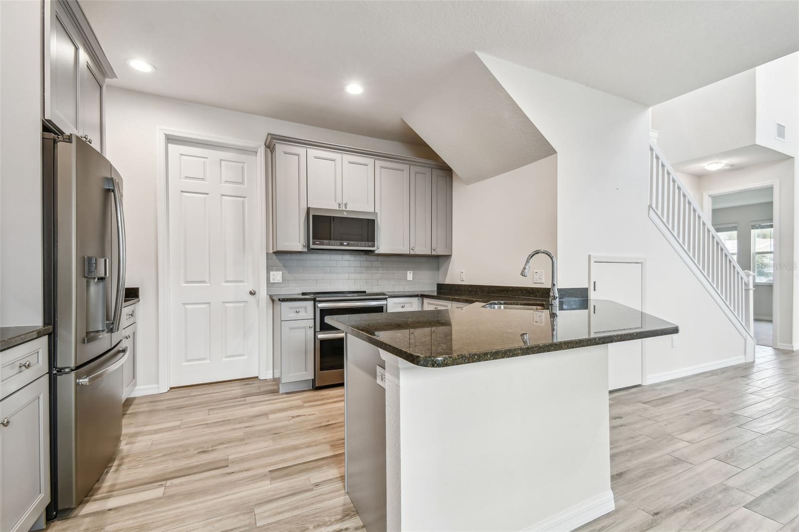 1952 MARLINGTON WAY, CLEARWATER, FL, 33763