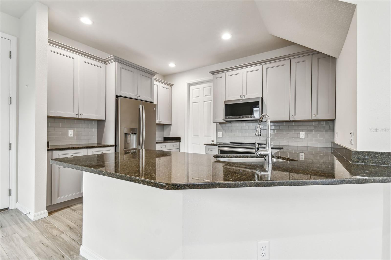 1952 MARLINGTON WAY, CLEARWATER, FL, 33763
