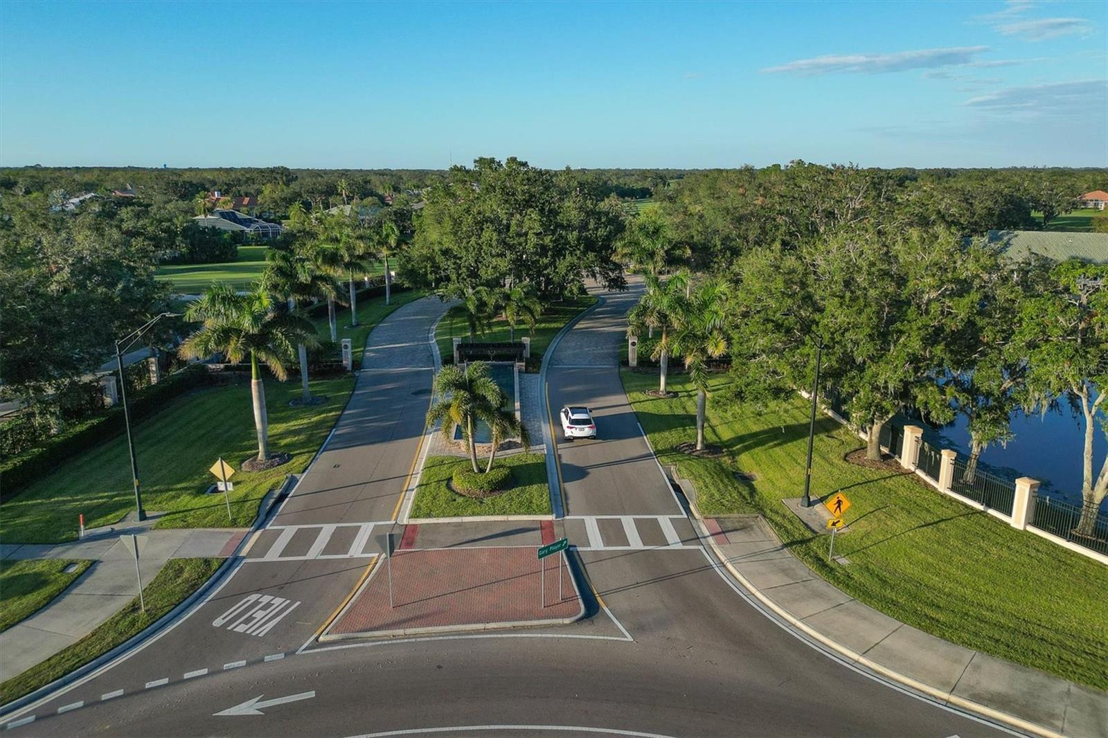 3177 CHARLES MACDONALD DR, SARASOTA, FL, 34240
