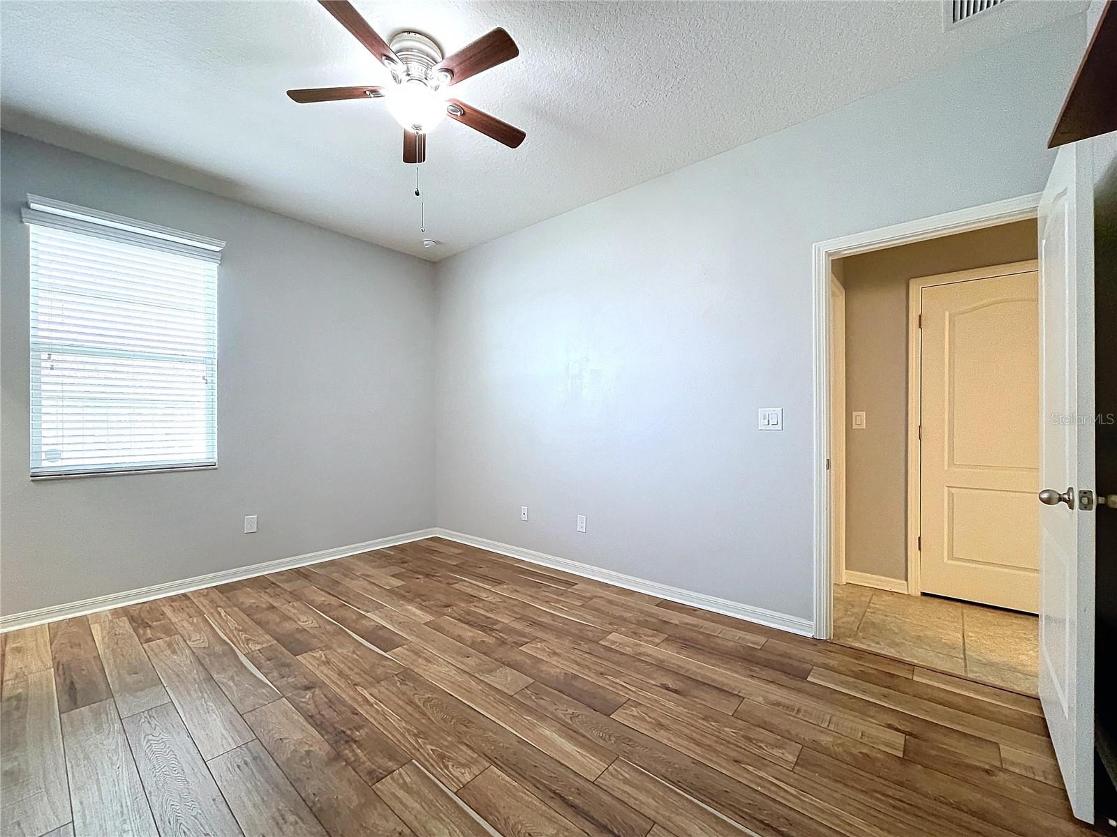 8301 ORANGE SPRING DR, RUSKIN, FL, 33573