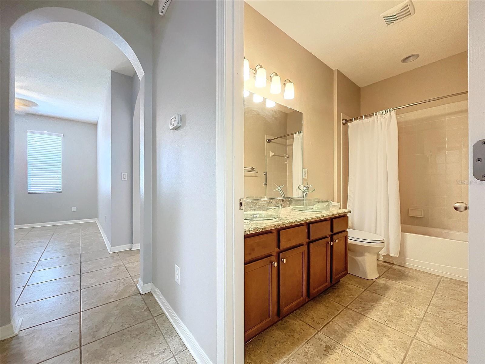 8301 ORANGE SPRING DR, RUSKIN, FL, 33573