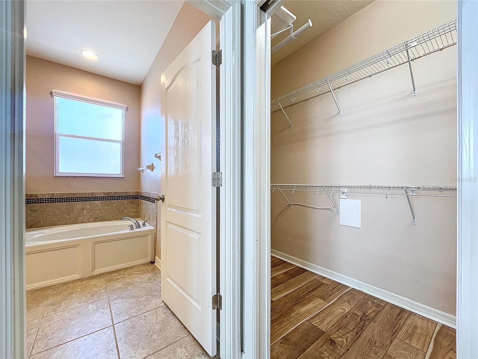 8301 ORANGE SPRING DR, RUSKIN, FL, 33573