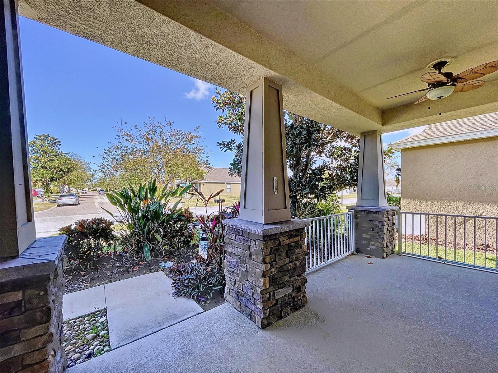 8301 ORANGE SPRING DR, RUSKIN, FL, 33573