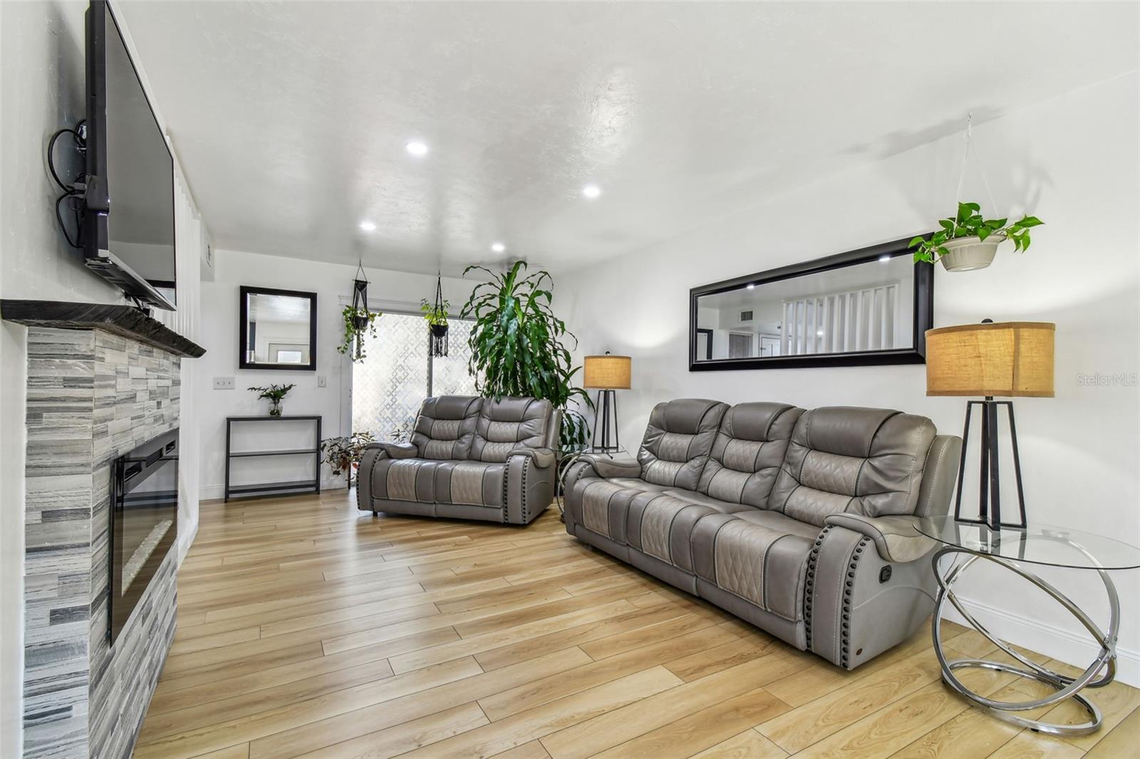 1836 N CRYSTAL LAKE DR #70, LAKELAND, FL, 33801