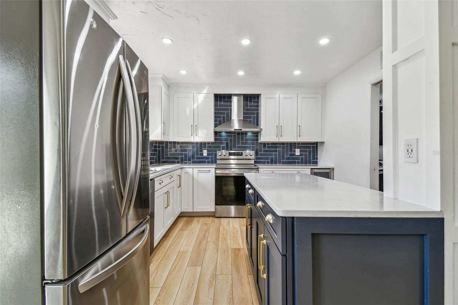 1836 N CRYSTAL LAKE DR #70, LAKELAND, FL, 33801