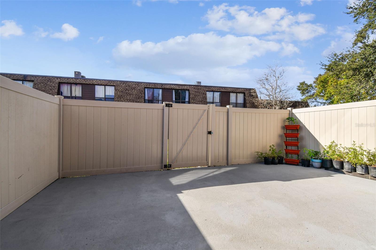 1836 N CRYSTAL LAKE DR #70, LAKELAND, FL, 33801