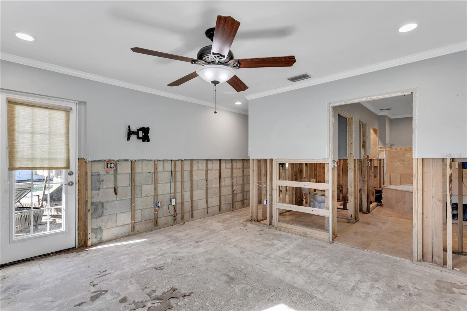 8708 THORNWOOD LN, TAMPA, FL, 33615