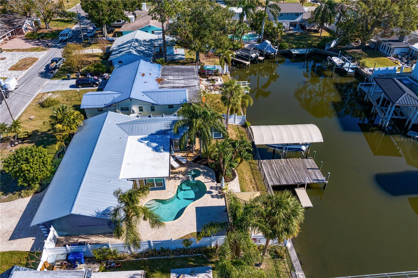 8708 THORNWOOD LN, TAMPA, FL, 33615