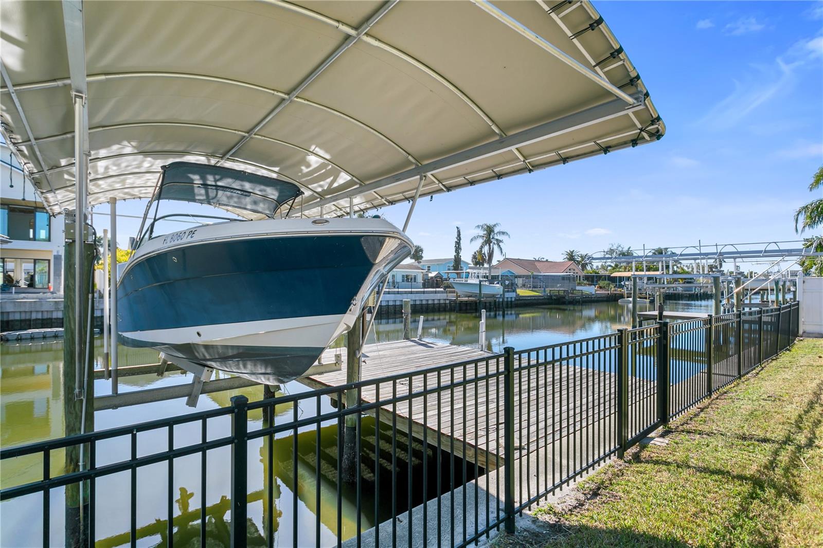 8708 THORNWOOD LN, TAMPA, FL, 33615
