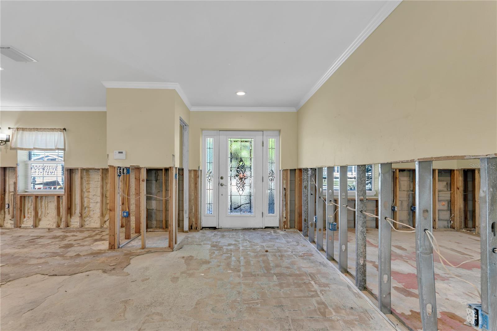 8708 THORNWOOD LN, TAMPA, FL, 33615