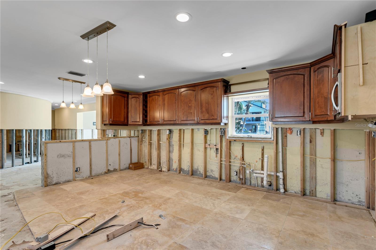 8708 THORNWOOD LN, TAMPA, FL, 33615