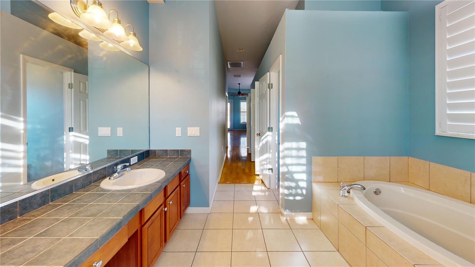 5516 WINDING BROOK LN, VALRICO, FL, 33596