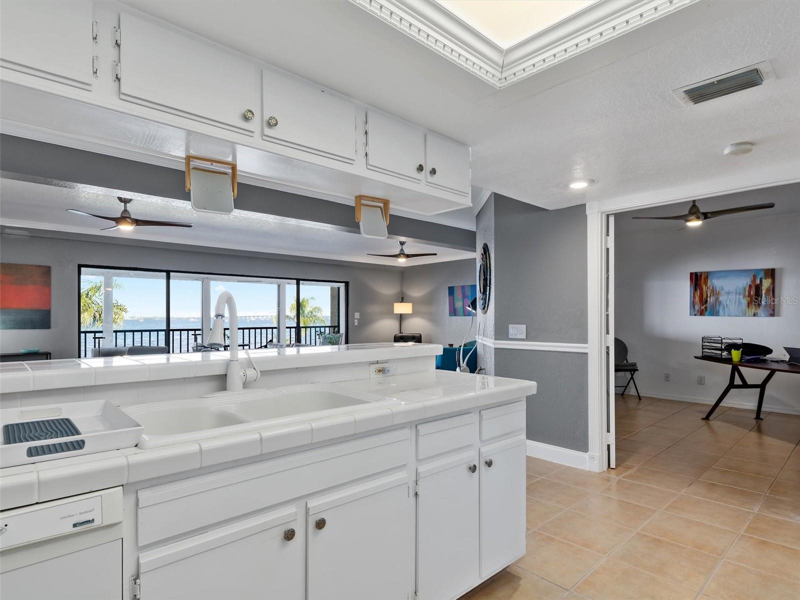1601 PARK BEACH CIR #112/2, PUNTA GORDA, FL, 33950