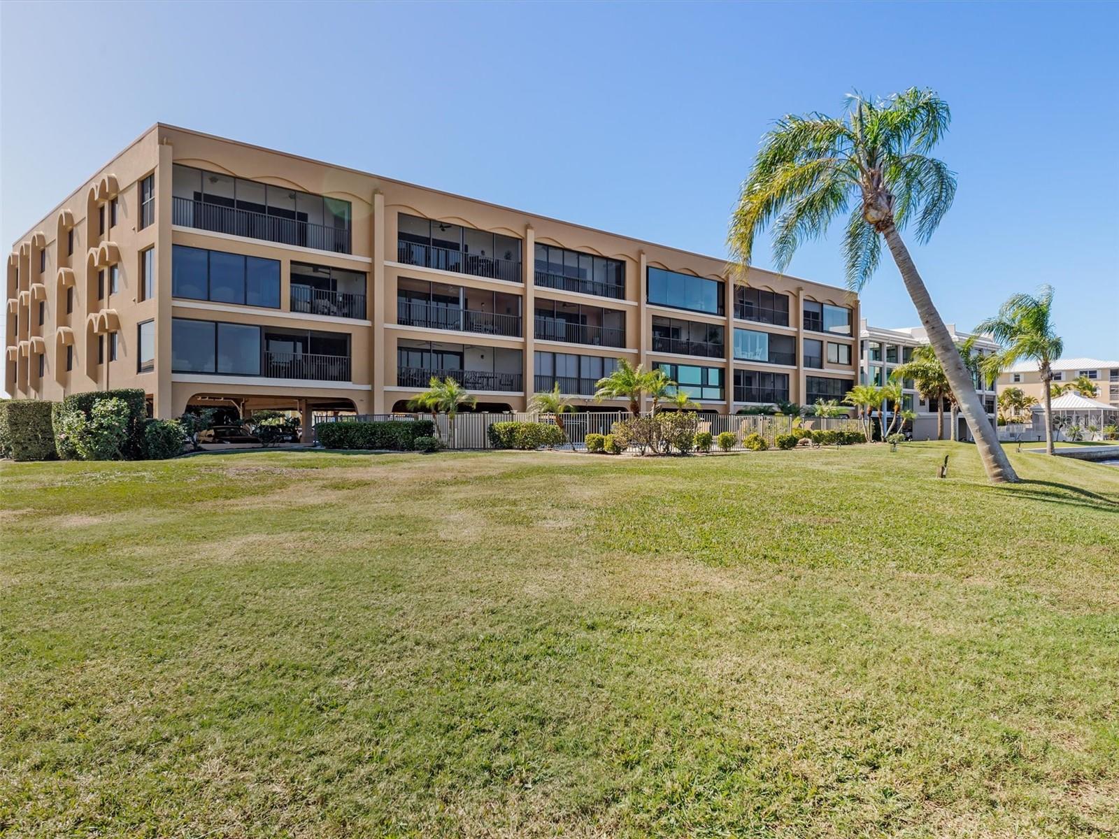 1601 PARK BEACH CIR #112/2, PUNTA GORDA, FL, 33950