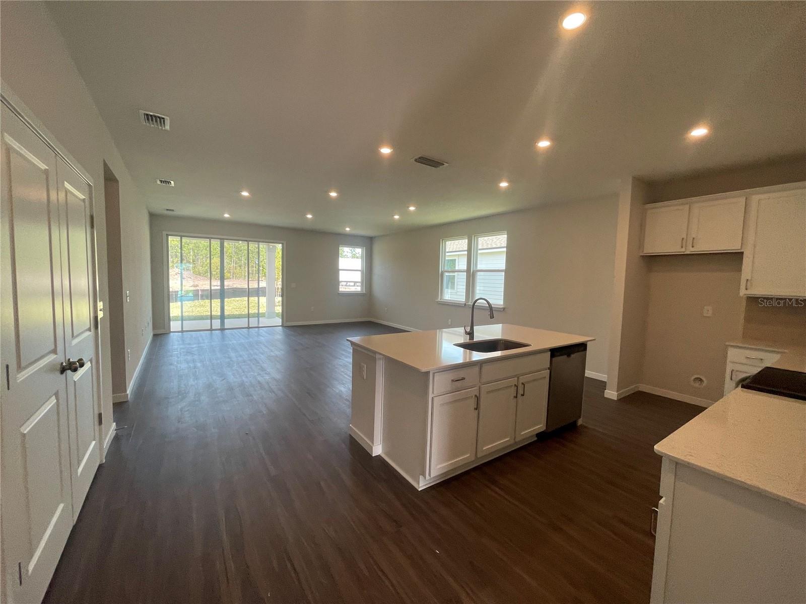 216 MONTGOMERY CT, PALM COAST, FL, 32164