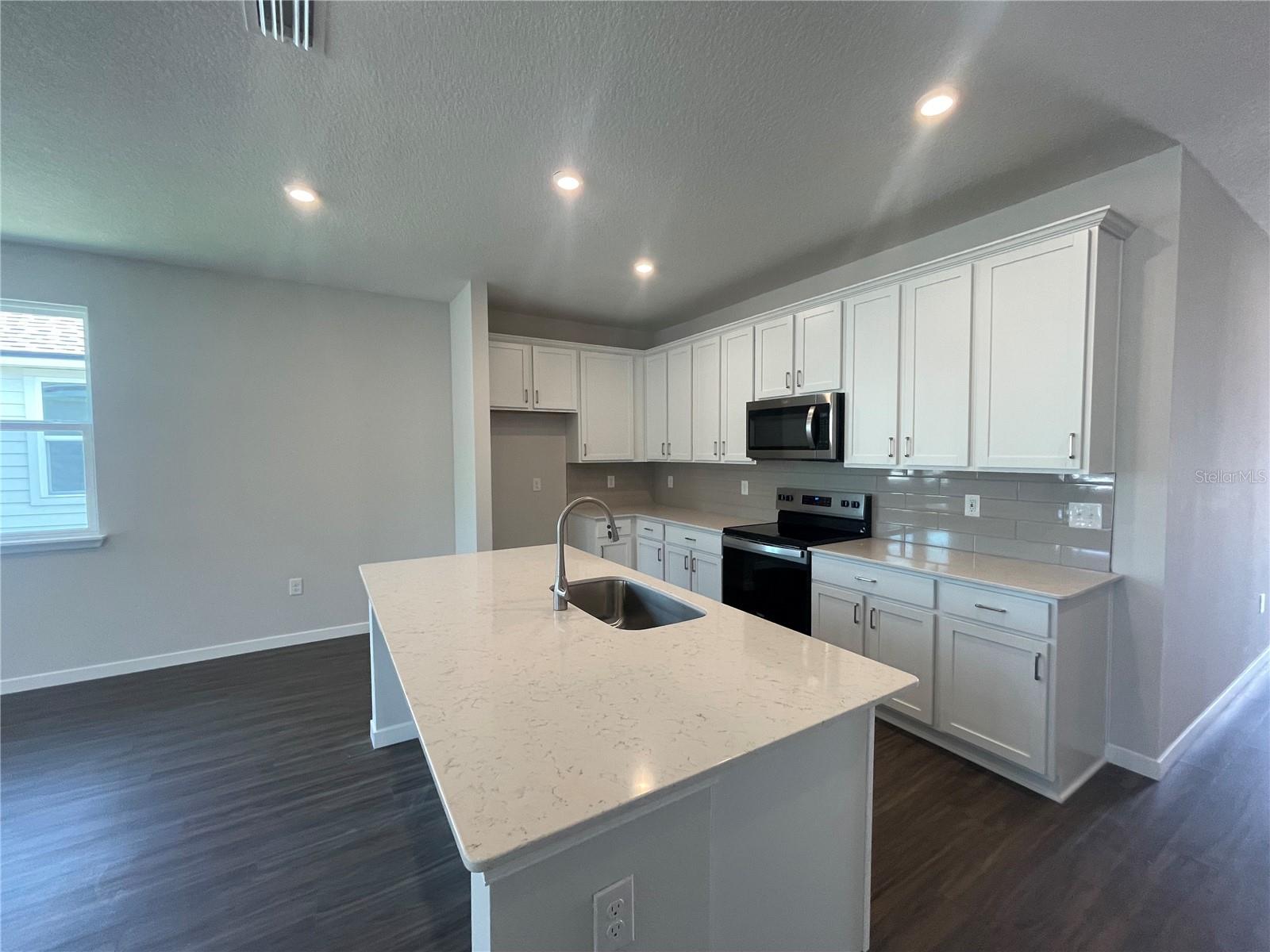 216 MONTGOMERY CT, PALM COAST, FL, 32164