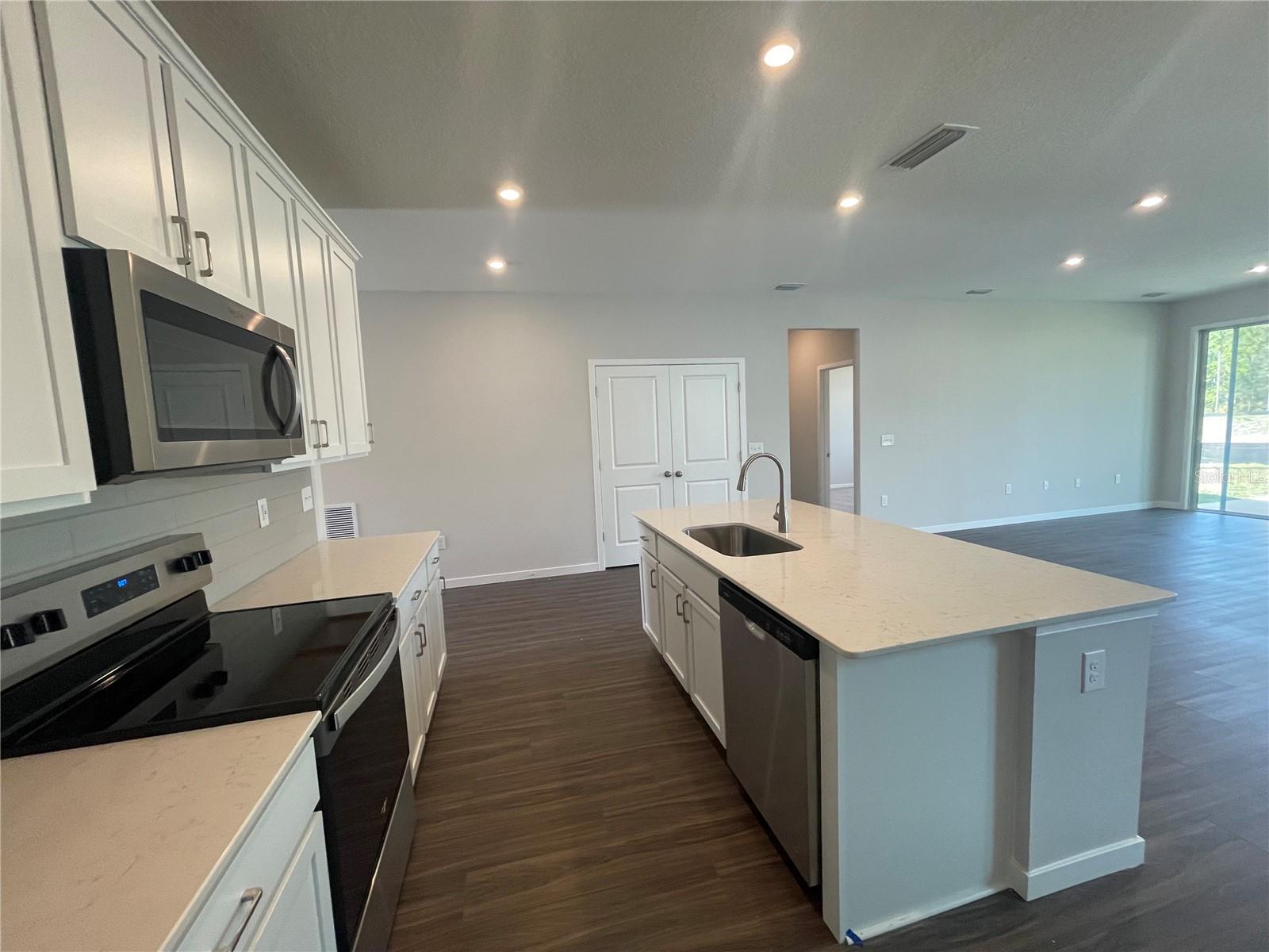 216 MONTGOMERY CT, PALM COAST, FL, 32164