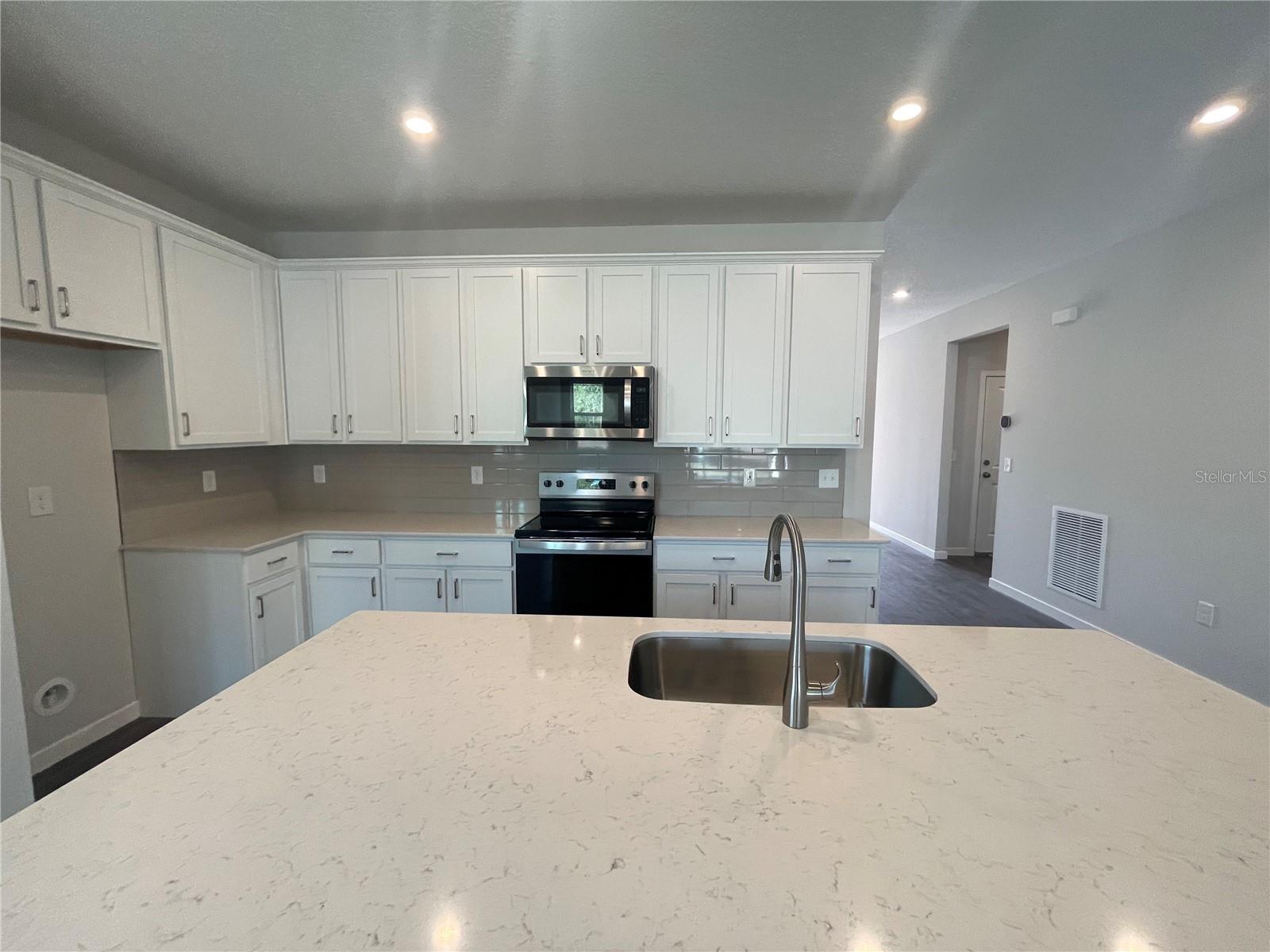 216 MONTGOMERY CT, PALM COAST, FL, 32164