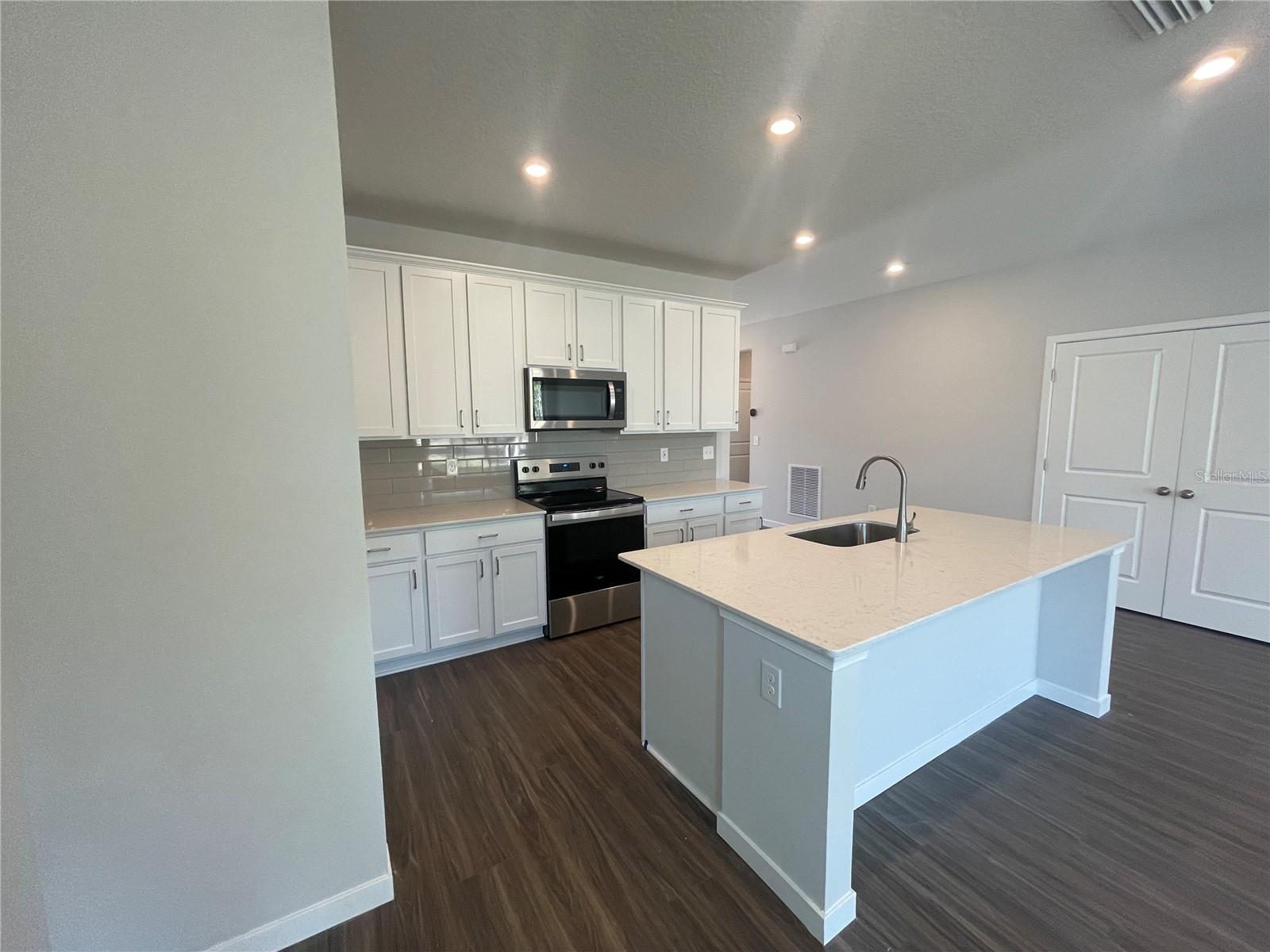 216 MONTGOMERY CT, PALM COAST, FL, 32164