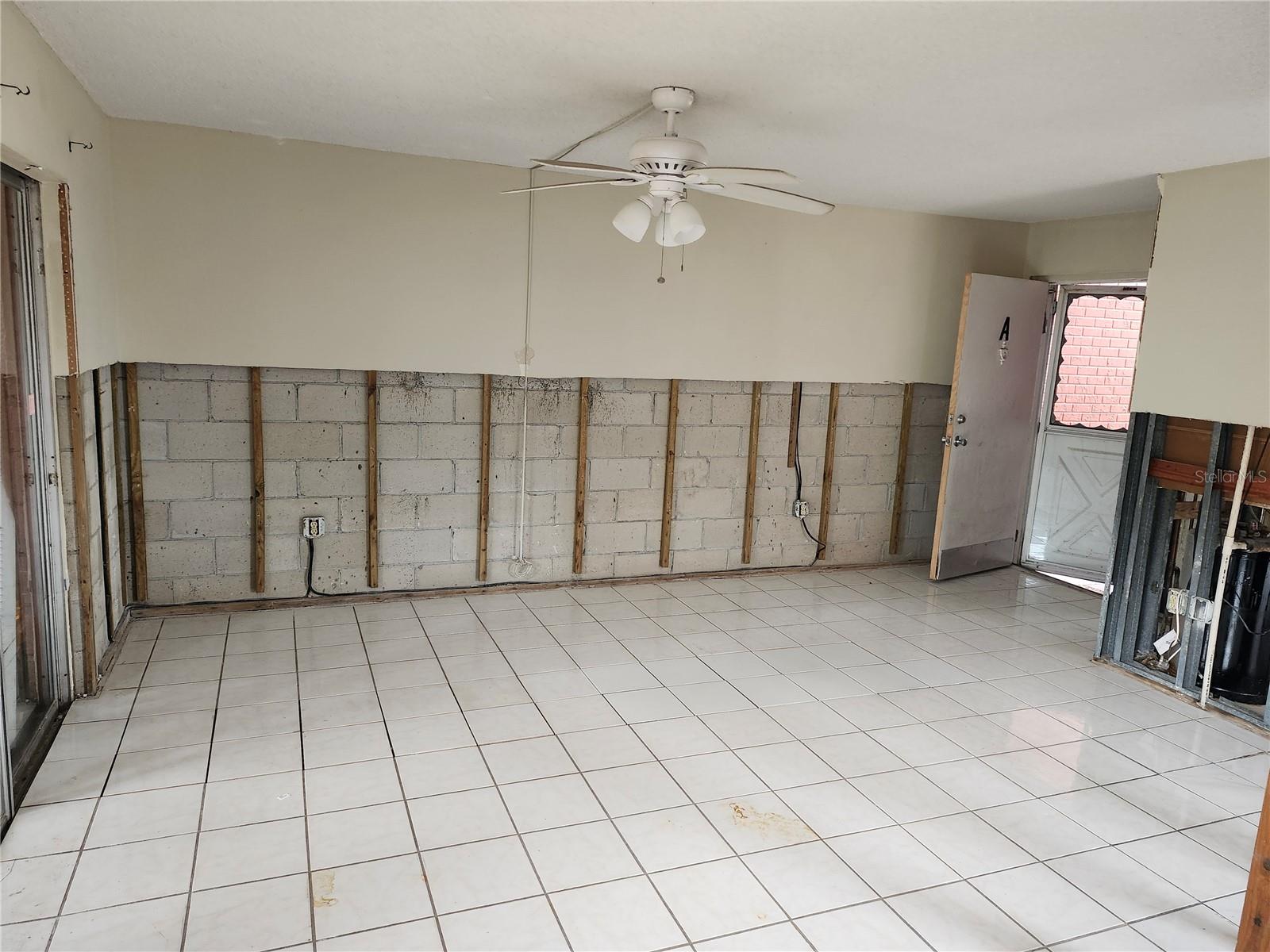 1290 83RD AVE N #A, ST PETERSBURG, FL, 33702