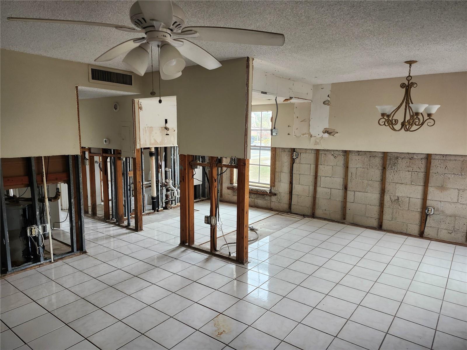 1290 83RD AVE N #A, ST PETERSBURG, FL, 33702