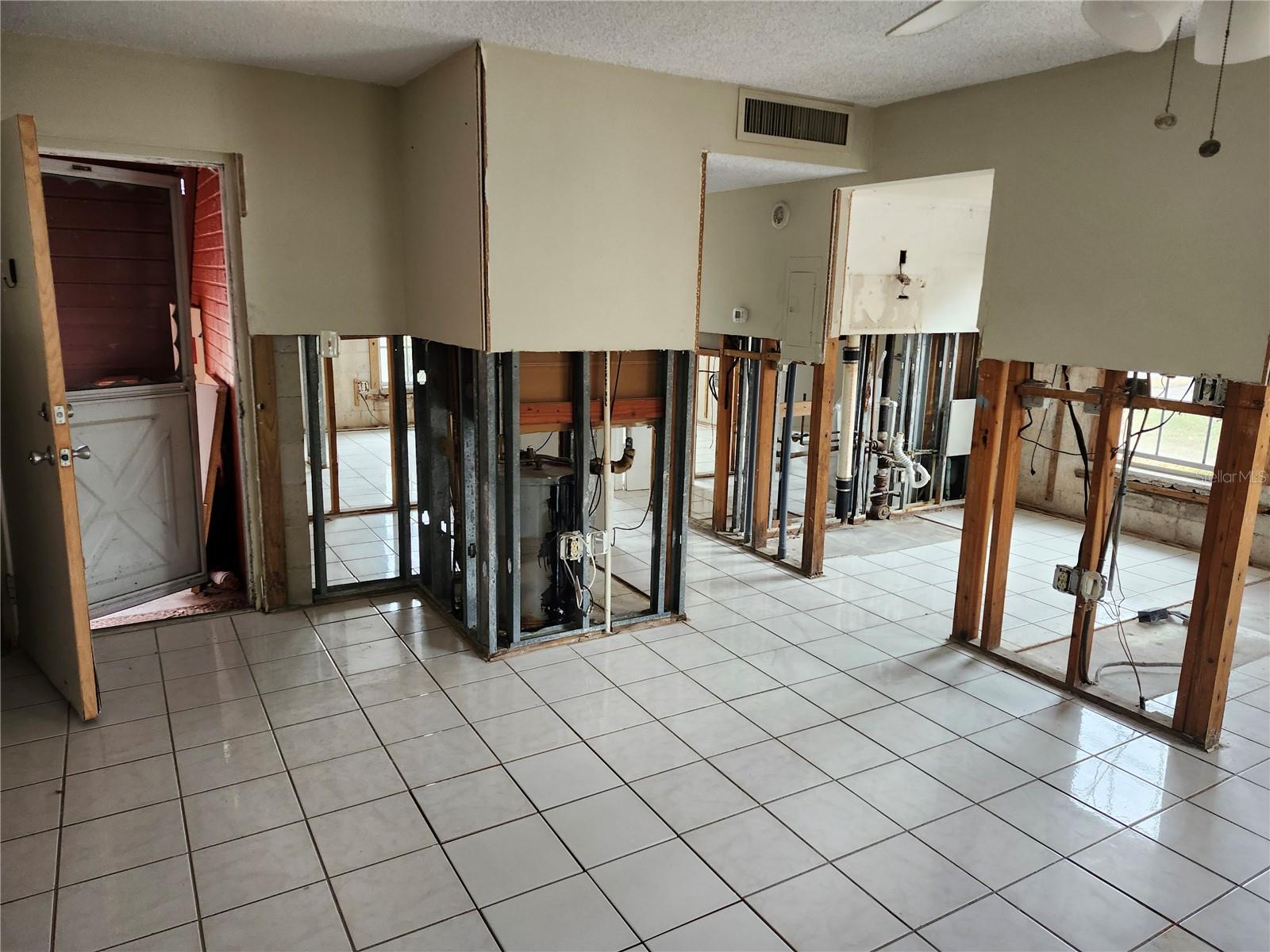 1290 83RD AVE N #A, ST PETERSBURG, FL, 33702