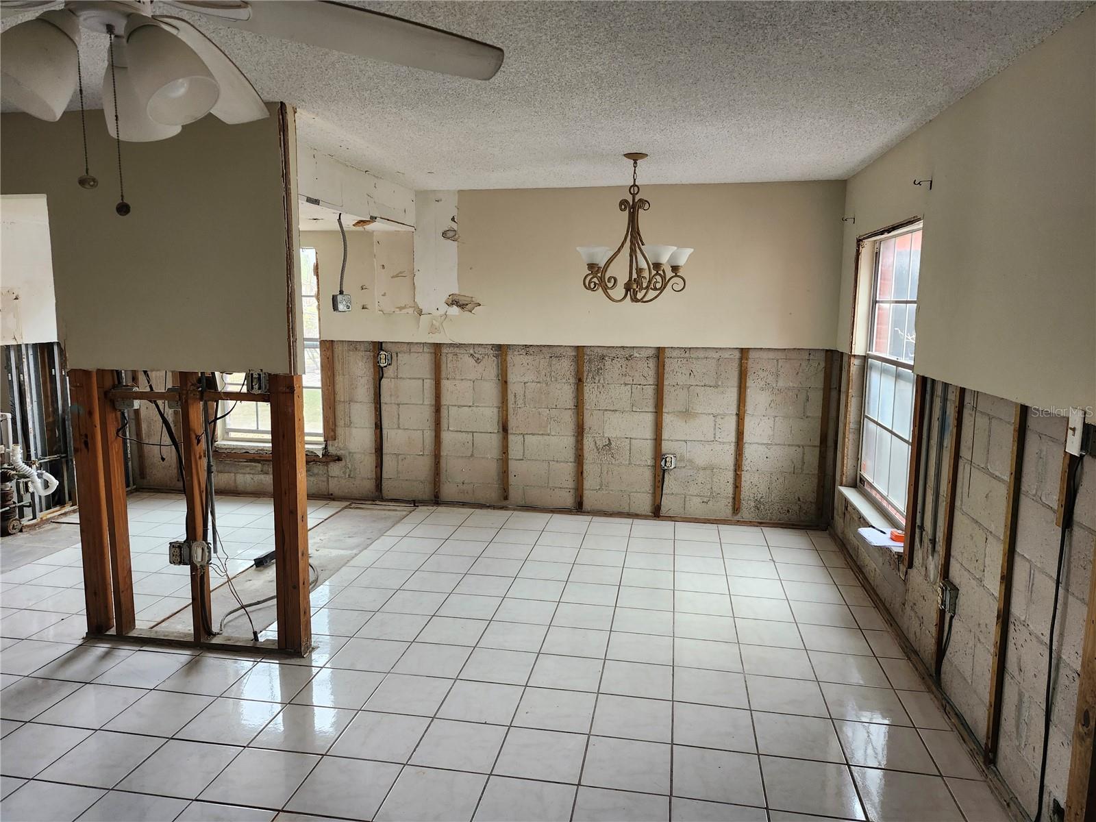 1290 83RD AVE N #A, ST PETERSBURG, FL, 33702