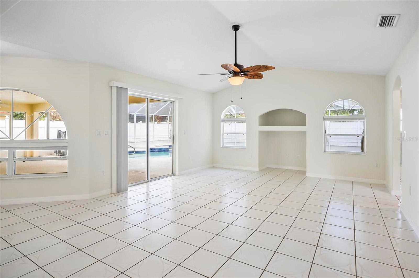 43 FALLEN OAK LN, PALM COAST, FL, 32137