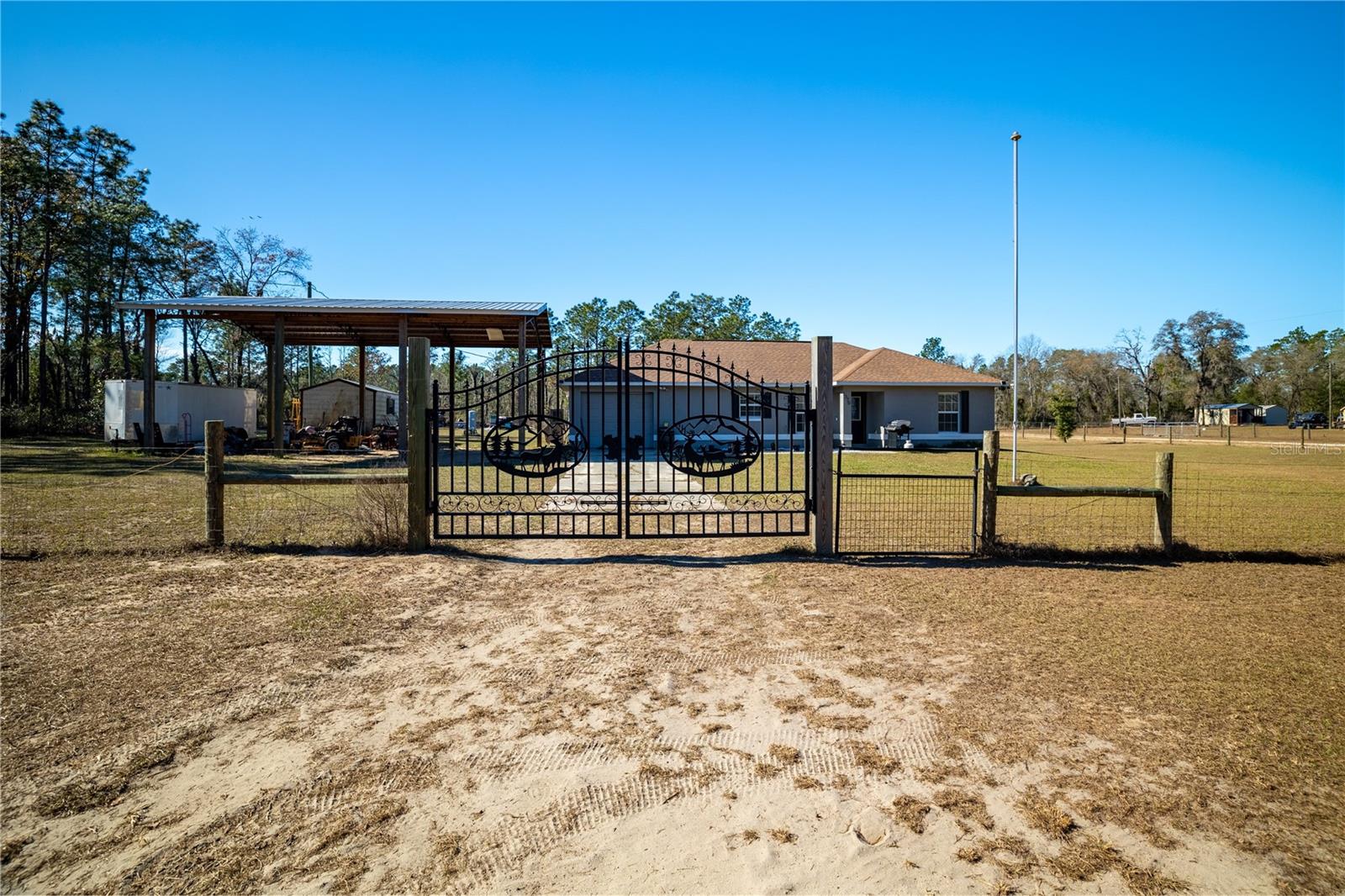 1370 NE 124TH TER, WILLISTON, FL, 32696