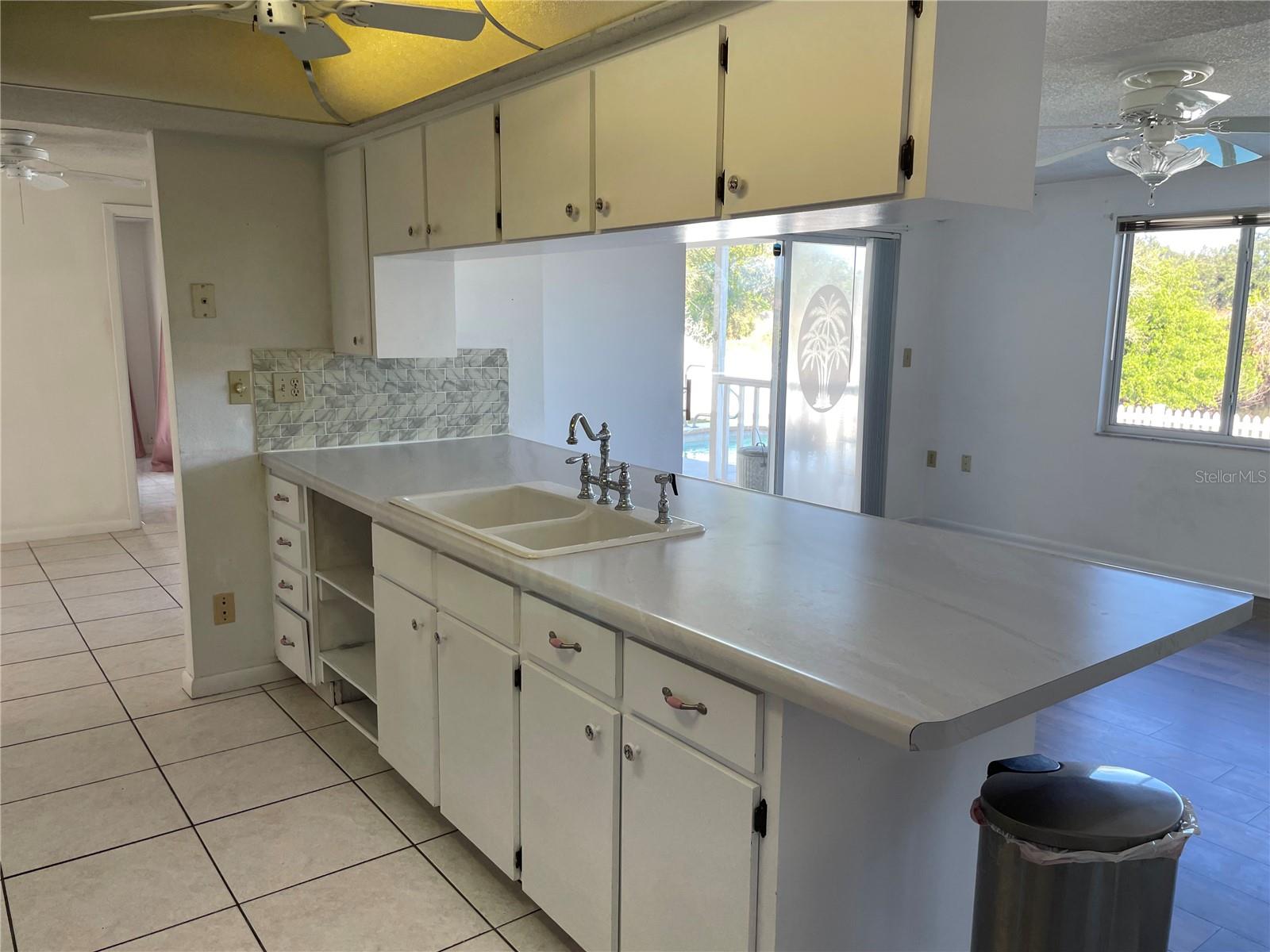 FOREST HILLS EAST, HOLIDAY, FL, 34690
