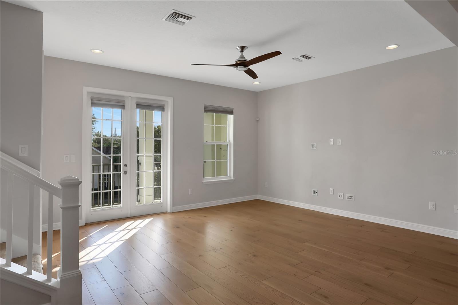 2625 W PLATT ST, TAMPA, FL, 33609