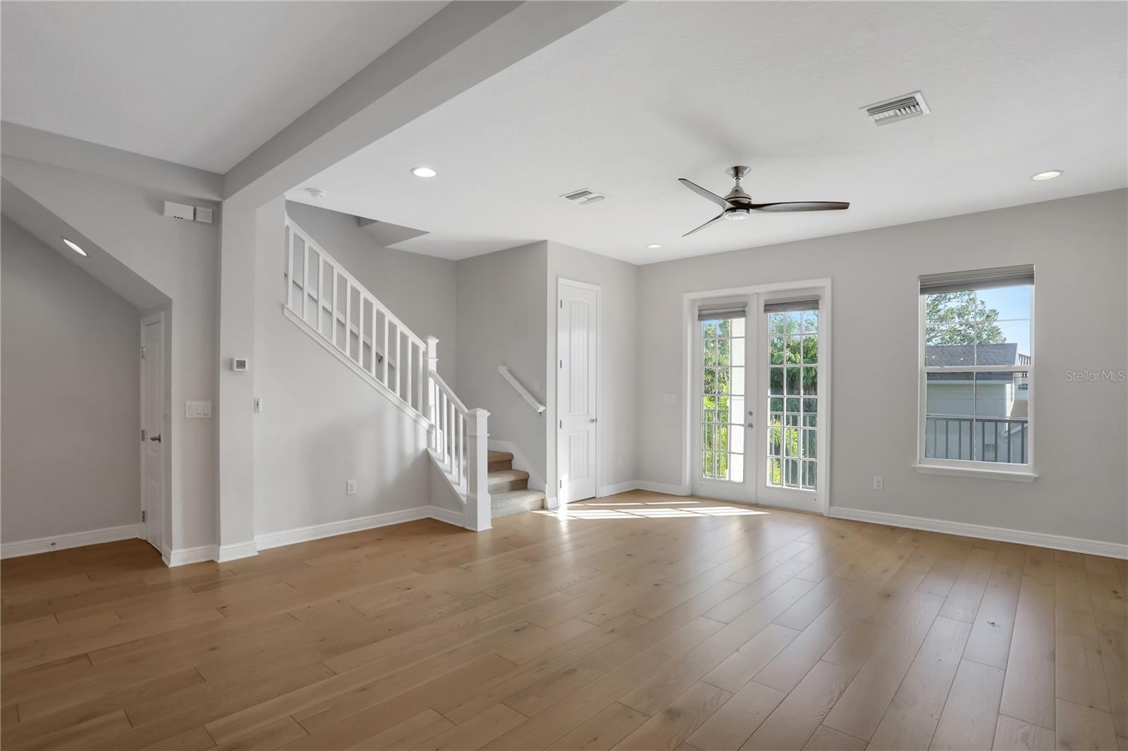 2625 W PLATT ST, TAMPA, FL, 33609